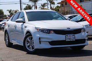 2017 Kia Optima LX 5XXGT4L36HG166312 2017 Kia Optima LX