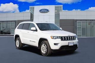 2018 Jeep Grand Cherokee Laredo E 1C4RJFAG2JC263383 2018 Jeep Grand Cherokee Laredo E