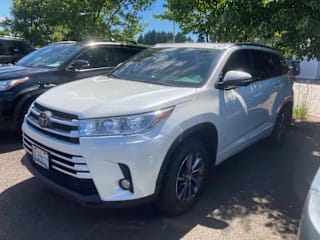 2018 Toyota Highlander XLE 5TDJZRFH5JS906493 2018 Toyota Highlander XLE