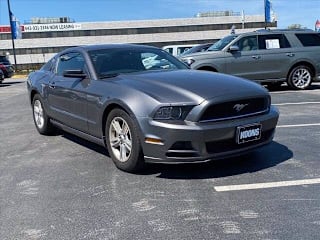 2014 Ford Mustang V6 1ZVBP8AM1E5277137 2014 Ford Mustang V6