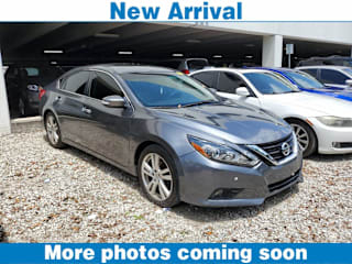 2017 Nissan Altima 1N4BL3AP5HC120437 2017 Nissan Altima
