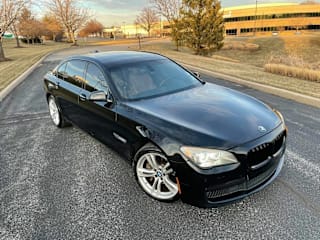 2011 BMW 7 Series WBAKB8C55BC852240 2011 BMW 7 Series
