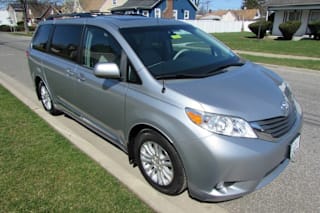 2014 Toyota Sienna 5TDYK3DCXES425684 2014 Toyota Sienna