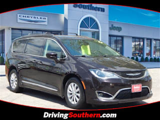 2017 Chrysler Pacifica Touring-L 2C4RC1BG2HR526811 2017 Chrysler Pacifica Touring-L