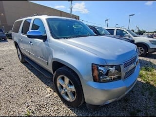 2014 Chevrolet Suburban LT 1500 1GNSKJE74ER181709 2014 Chevrolet Suburban LT 1500