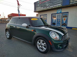 2013 MINI Cooper WMWSU3C51DT686881 2013 MINI Cooper