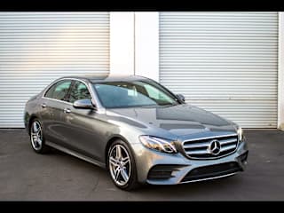 2018 Mercedes-Benz E-Class WDDZF4JB3JA328074 2018 Mercedes-Benz E-Class