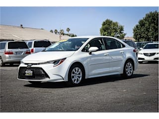 2020 Toyota Corolla LE JTDEPRAE4LJ095256 2020 Toyota Corolla LE