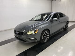 2017 Volvo S60 T5 Dynamic YV126MFL7H2421322 2017 Volvo S60 T5 Dynamic