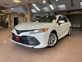 2019 Toyota Camry XLE 4T1B11HK8KU835756 2019 Toyota Camry XLE