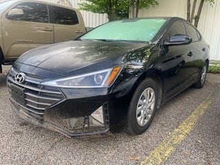 2019 Hyundai Elantra 5NPD74LF2KH424807 2019 Hyundai Elantra