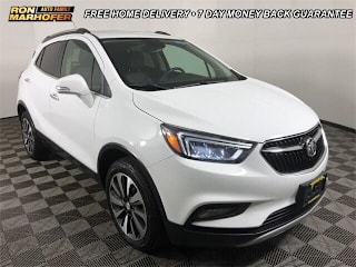 2018 Buick Encore Essence KL4CJGSB9JB553800 2018 Buick Encore Essence