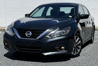 2017 Nissan Altima 2.5 1N4AL3APXHC250404 2017 Nissan Altima 2.5