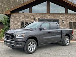 2019 Ram Pickup 1500 1C6SRFFT1KN556673 2019 Ram Pickup 1500
