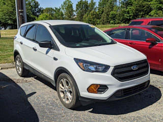 2019 Ford Escape S 1FMCU0F79KUA88317 2019 Ford Escape S