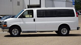2016 Chevrolet Express Passenger LT 2500 1GBWGFFG0G1231440 2016 Chevrolet Express Passenger LT 2500