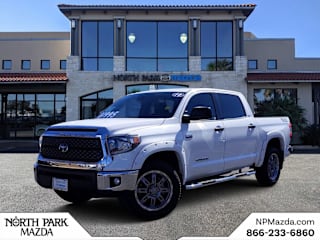 2019 Toyota Tundra SR5 5TFDW5F16KX863358 2019 Toyota Tundra SR5
