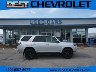 2020 Toyota 4Runner SR5 JTEZU5JR2L5227537 2020 Toyota 4Runner SR5