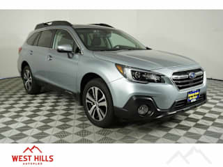 2018 Subaru Outback 3.6R Limited 4S4BSENC6J3299248 2018 Subaru Outback 3.6R Limited