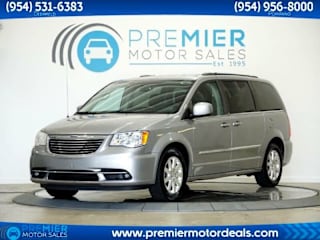 2014 Chrysler Town and Country Touring 2C4RC1BG2ER270228 2014 Chrysler Town and Country Touring
