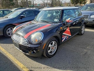 2010 MINI Cooper Base WMWMF3C53ATU78774 2010 MINI Cooper Base