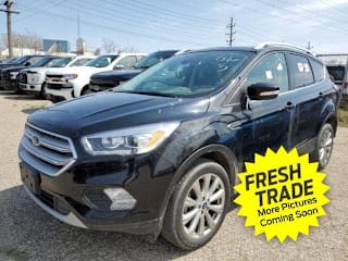 2018 Ford Escape Titanium 1FMCU9J9XJUC21761 2018 Ford Escape Titanium