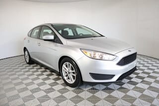 2018 Ford Focus SE 1FADP3K27JL251858 2018 Ford Focus SE