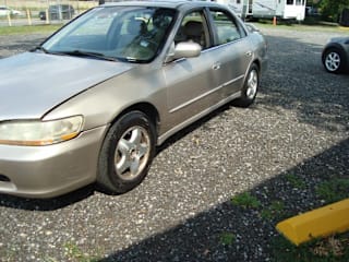 1998 Honda Accord EX V6 1HGCG1651WA072590 1998 Honda Accord EX V6