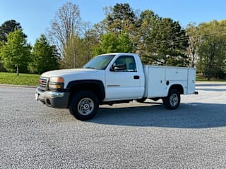 2006 GMC Sierra 2500 4X2 2dr Regular Cab 1GDHC24UX6E130698 2006 GMC Sierra 2500 4X2 2dr Regular Cab