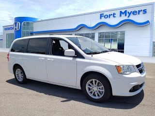 2019 Dodge Grand Caravan SXT 2C4RDGCG4KR725185 2019 Dodge Grand Caravan SXT