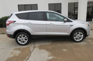 2017 Ford Escape SE 1FMCU0GD8HUC47681 2017 Ford Escape SE