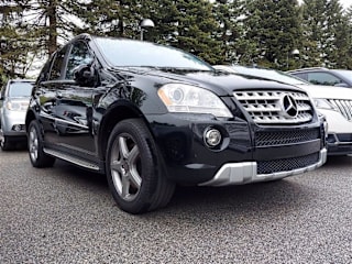 2010 Mercedes-Benz M-Class ML 550 4JGBB7CB3AA585026 2010 Mercedes-Benz M-Class ML 550