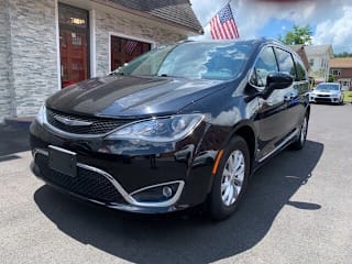 2018 Chrysler Pacifica Touring L 2C4RC1BG6JR252695 2018 Chrysler Pacifica Touring L