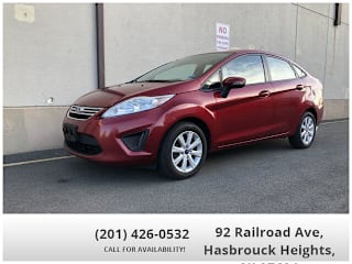 2013 Ford Fiesta 3FADP4BJ2DM202891 2013 Ford Fiesta