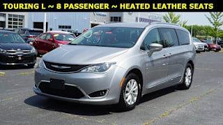 2018 Chrysler Pacifica Touring L 2C4RC1BG5JR331131 2018 Chrysler Pacifica Touring L