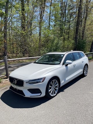 2020 Volvo V60 T5 Momentum YV1102EK6L2391829 2020 Volvo V60 T5 Momentum