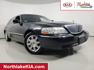 2011 Lincoln Town Car 2LNBL8EV3BX756411 2011 Lincoln Town Car