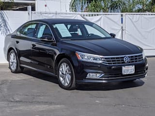 2018 Volkswagen Passat 2.0T SE 1VWBA7A31JC026868 2018 Volkswagen Passat 2.0T SE
