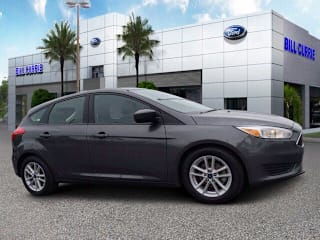 2018 Ford Focus SE 1FADP3K28JL256356 2018 Ford Focus SE