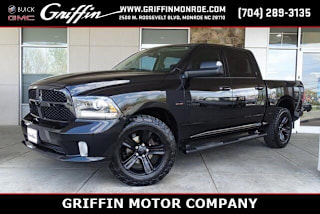 2018 Ram Pickup 1500 1C6RR7MT1JS212221 2018 Ram Pickup 1500