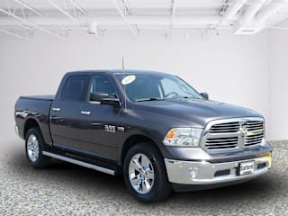 2018 Ram Pickup 1500 1C6RR7LTXJS332505 2018 Ram Pickup 1500