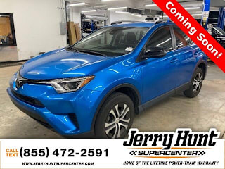 2017 Toyota RAV4 JTMZFREV8HJ713149 2017 Toyota RAV4