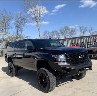 2019 Chevrolet Suburban 1GNSKJKJ7KR318802 2019 Chevrolet Suburban