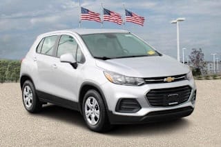 2018 Chevrolet Trax LS KL7CJKSB3JB543270 2018 Chevrolet Trax LS
