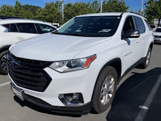 2019 Chevrolet Traverse LT Cloth 1GNEVGKW5KJ196054 2019 Chevrolet Traverse LT Cloth