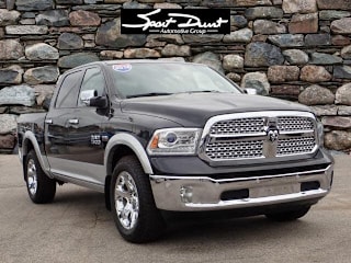 2018 Ram Pickup 1500 1C6RR7NT3JS185845 2018 Ram Pickup 1500