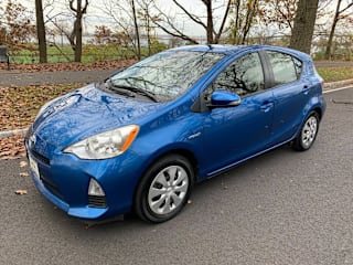 2014 Toyota Prius c Four JTDKDTB36E1571726 2014 Toyota Prius c Four