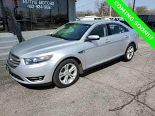 2018 Ford Taurus 1FAHP2E82JG123595 2018 Ford Taurus