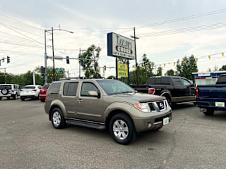 2006 Nissan Pathfinder LE 5N1AR18W76C672066 2006 Nissan Pathfinder LE