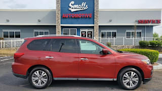 2017 Nissan Pathfinder SV 5N1DR2MNXHC653725 2017 Nissan Pathfinder SV